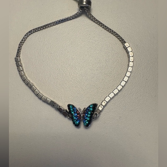 Adjustable Silver Rhinestone Butterfly Bracelet - Picture 6 of 7